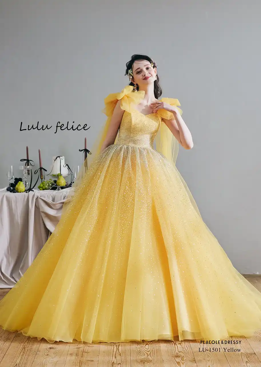 【DRESSY CAFE KAMAKURA】8月のディスプレイドレスはKURAUDIAより「Lulu felice」「K.RANNE」のウェディングドレスを期間限定でお届けいたします。