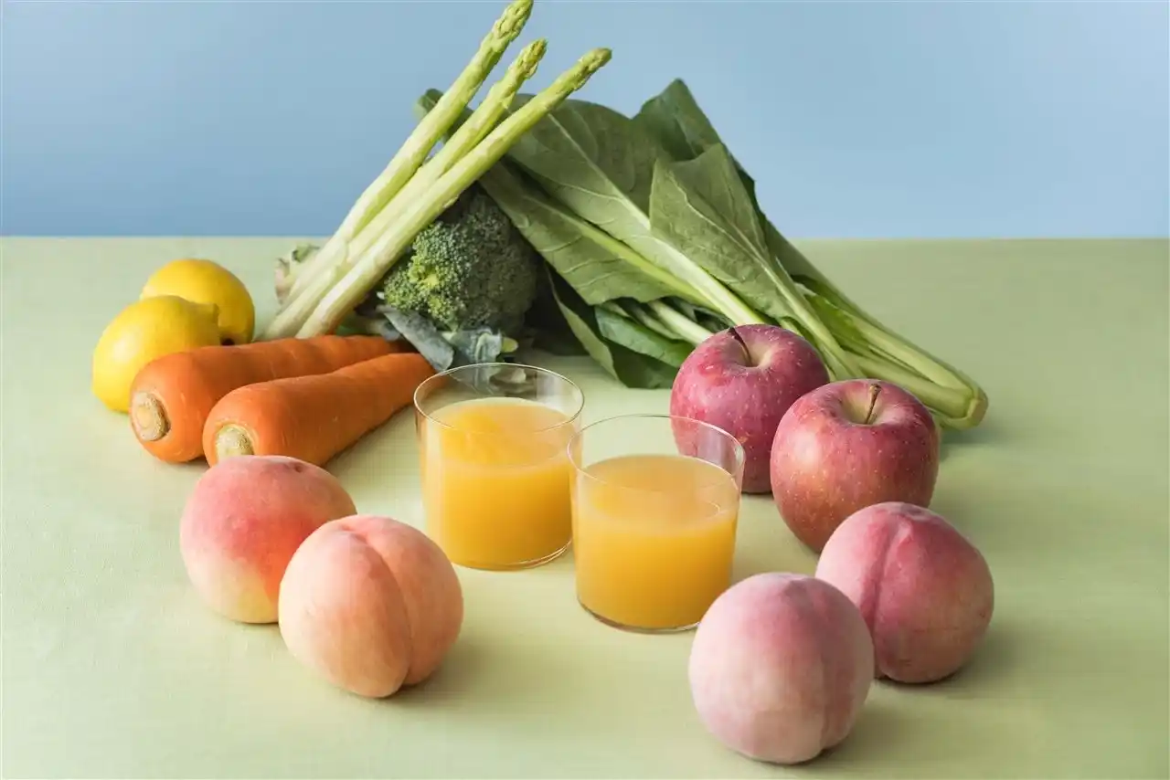 【カゴメ株式会社】 産地や生産者を応援する新たな取り組み「めぐみめぐるAction！」を始動　季節限定「野菜生活100福島あかつき桃ミックス」新発売