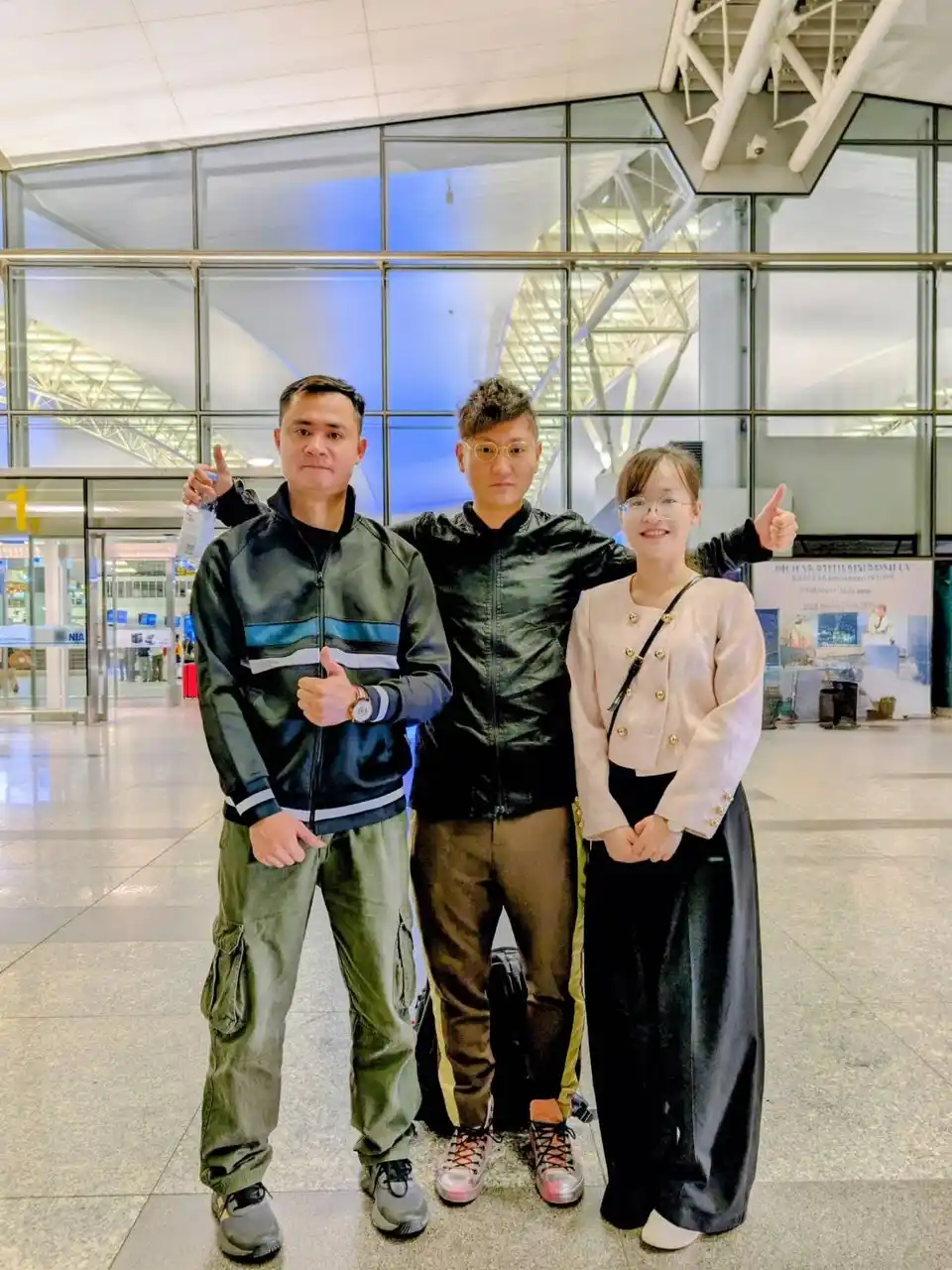 SUNNYDAY株式会社とHatonet有限責任ソフトウェアが名刺アプリ「Boxcard」β版をリリース