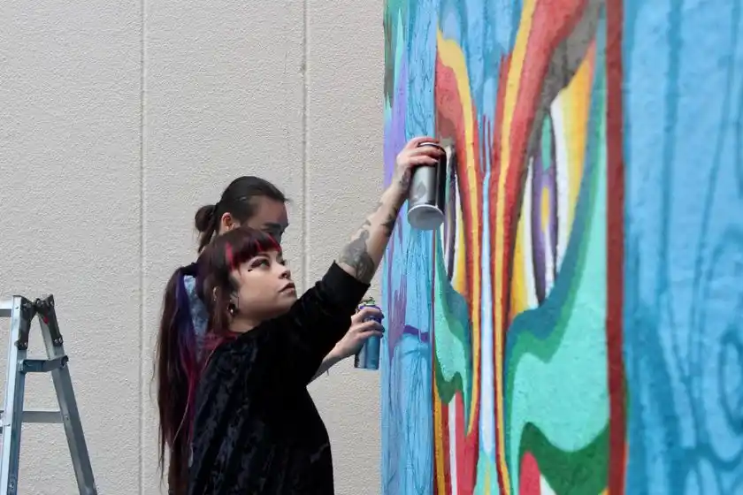 WALL SHARE株式会社(大阪府)MURAL TOWN KONOHANA