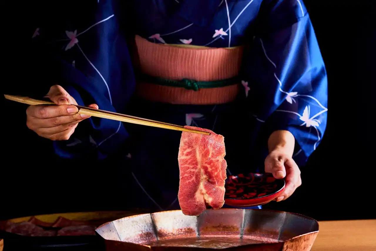 【しゃぶしゃぶ九】焼きあご出汁で味わう、夏限定「涼のしゃぶしゃぶ」コースを提供開始
