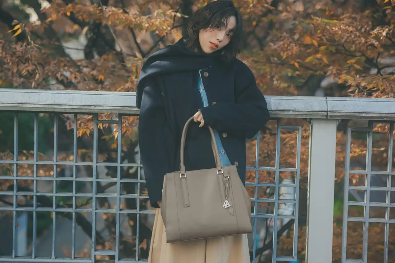 【エース株式会社】 上質レザーの高機能トート「グルマンキー レザートート」デビュー！「ダブルアンド デイナイト」から。