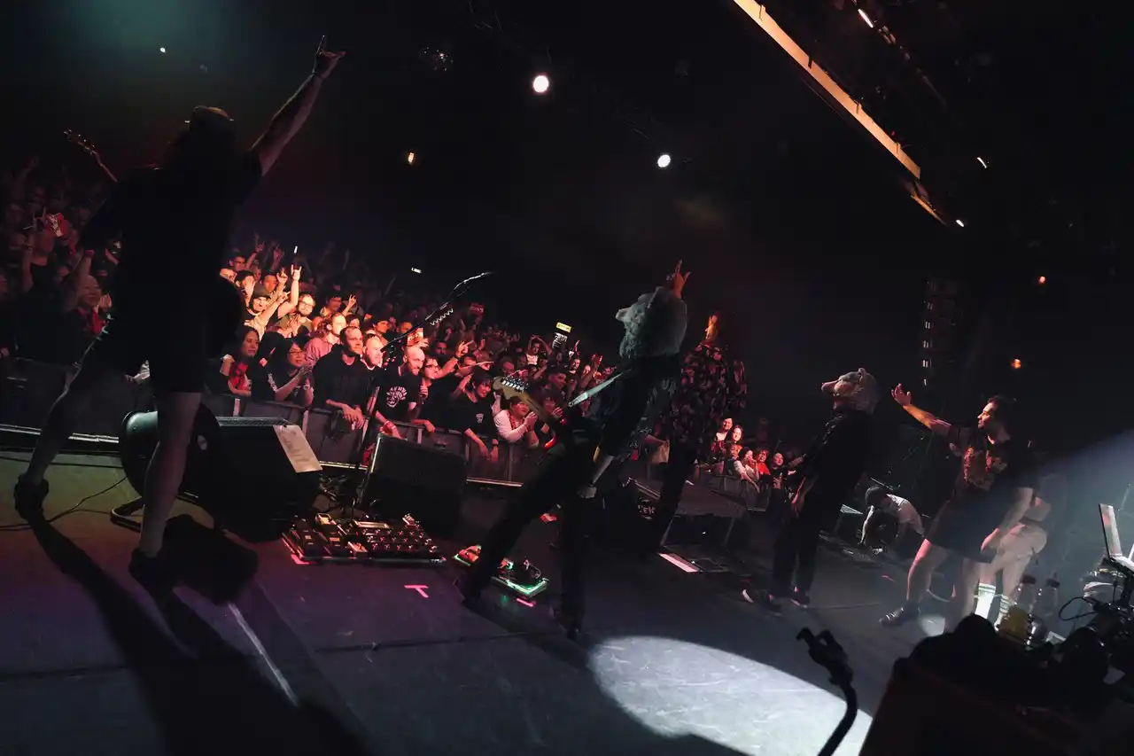 MAN WITH A MISSION、初上陸のオーストリア・ウィーンでヨーロッパツアー完走!!