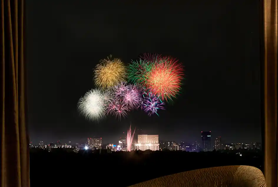 【ホテルニューオータニ】 1日限定「2025 神宮外苑花火大会」を独り占めする宿泊プラン販売！