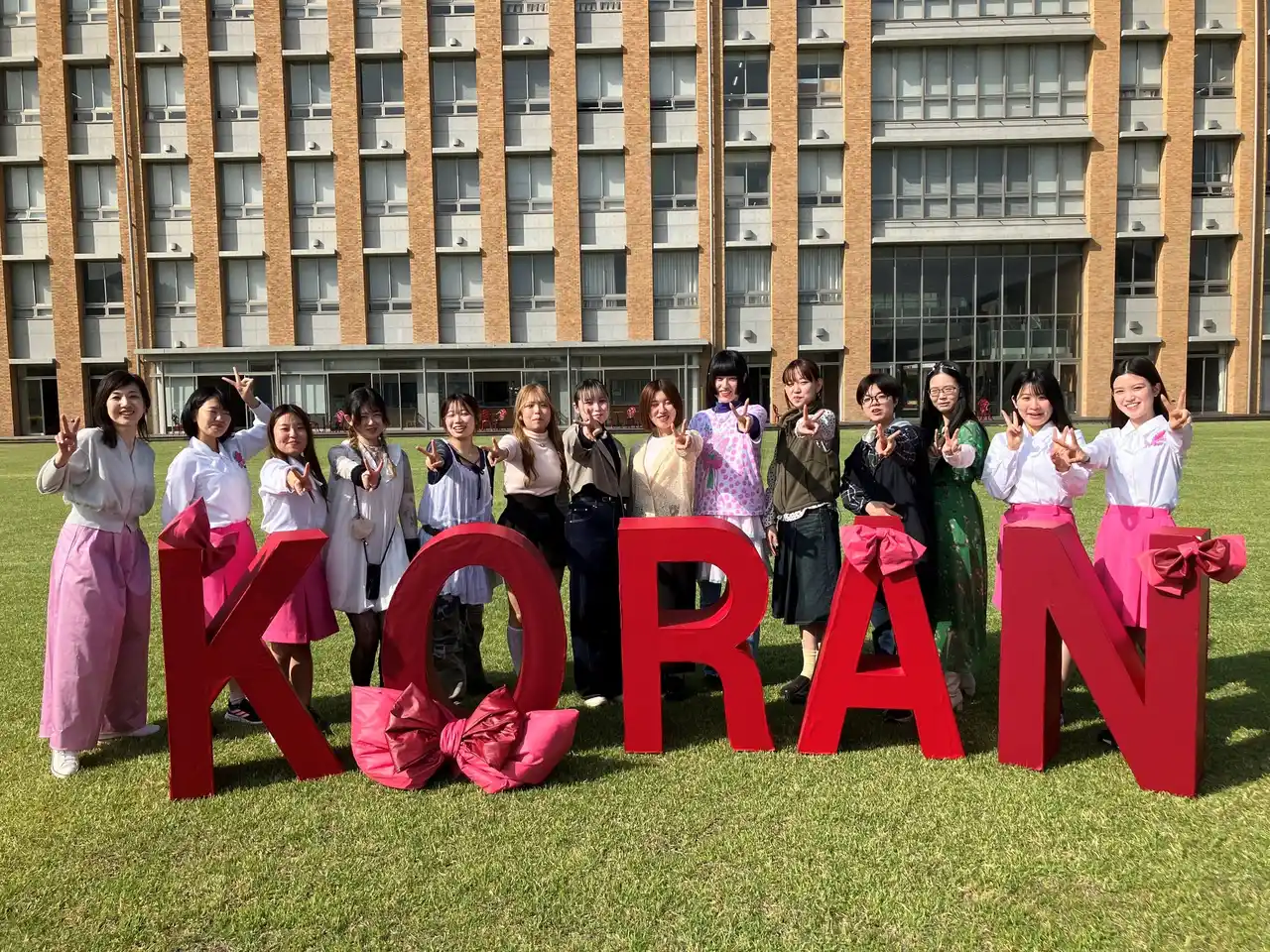 RKBラジオ「スナッピー」発足50周年記念　香蘭女子短期大学とのコラボレーションで誕生する新制服　7月21日（月・祝）放送の特別番組で初披露