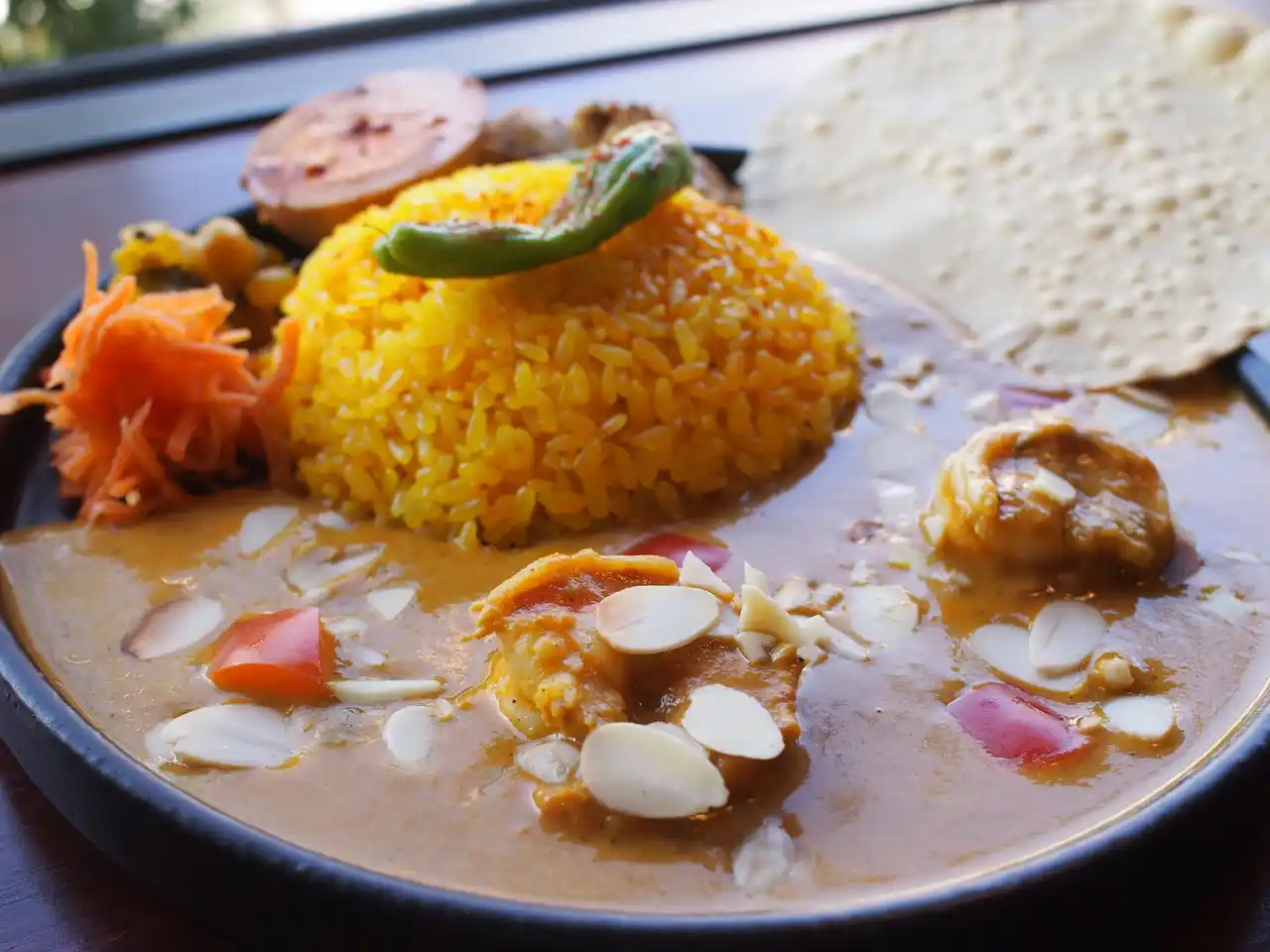 ～子育て世代でも安心して食卓に出せる～保存料無添加の冷凍スパイスカレーを全国発売