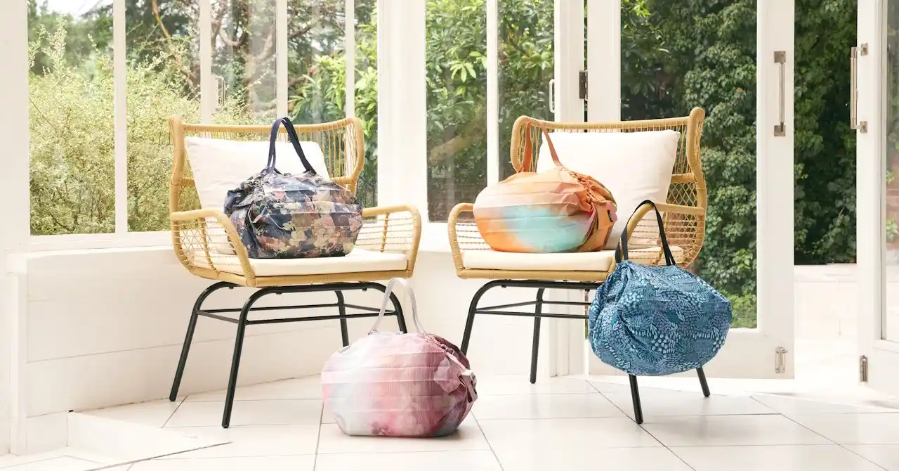 【株式会社マーナ】 一気にたためる「Shupatto コンパクトバッグ」リサイクルコレクション2025年秋冬モデルが新発売