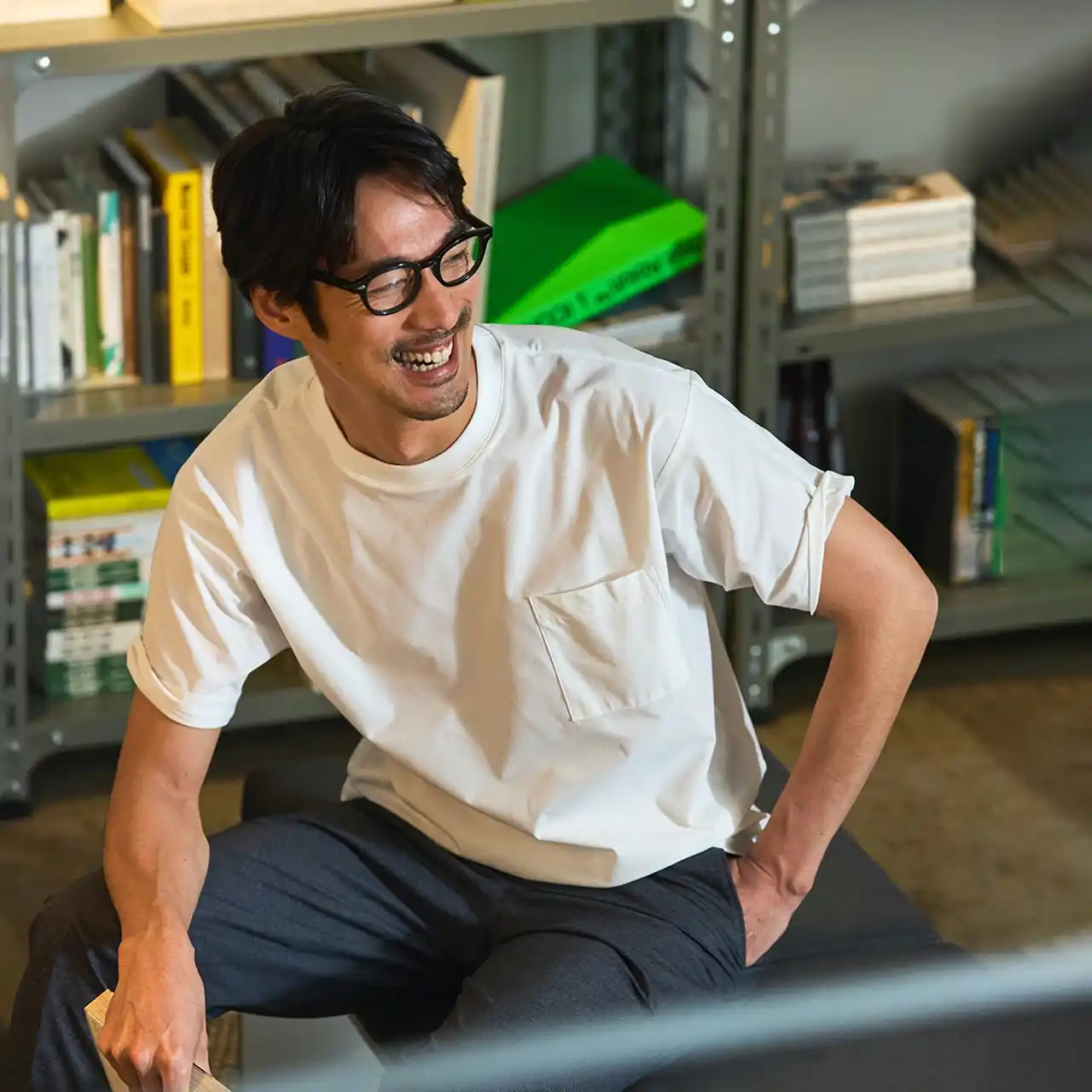 【株式会社AOKI】 多様化する夏のビジネスウェアに対応！軽量で着心地抜群の「TECHLIGHT-T(R)半袖シャツ」を新発売