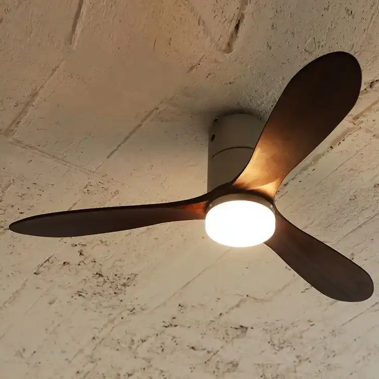 【ライフオンプロダクツ株式会社】 印象的なブレードは天然木。「Modern Collection LEDシーリングファン REAL wood blades DCモーター 調色切替式」がJAVALO ELF（ジャヴァロエルフ）より新発売