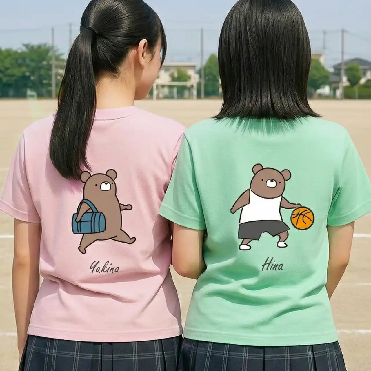 【ココロを贈る 名入れギフトOkulu】がんばる姿が愛らしい"部活くま"のデザイン！卒団ギフトの新定番「くま部Tシャツ」を新発売