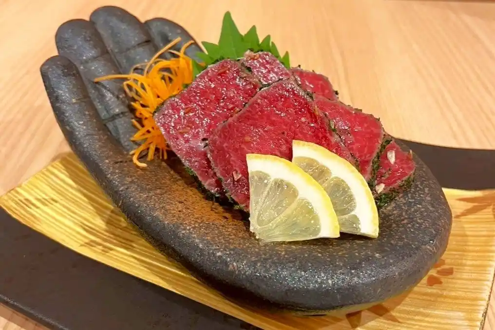 馬肉のカルパッチョにせせりの南蛮漬け！暑い夏にぴったりの"爽やか絶品メニューが新登場！「純国産馬刺しと朝引き鶏 にほんいち 大阪堺筋本町店」