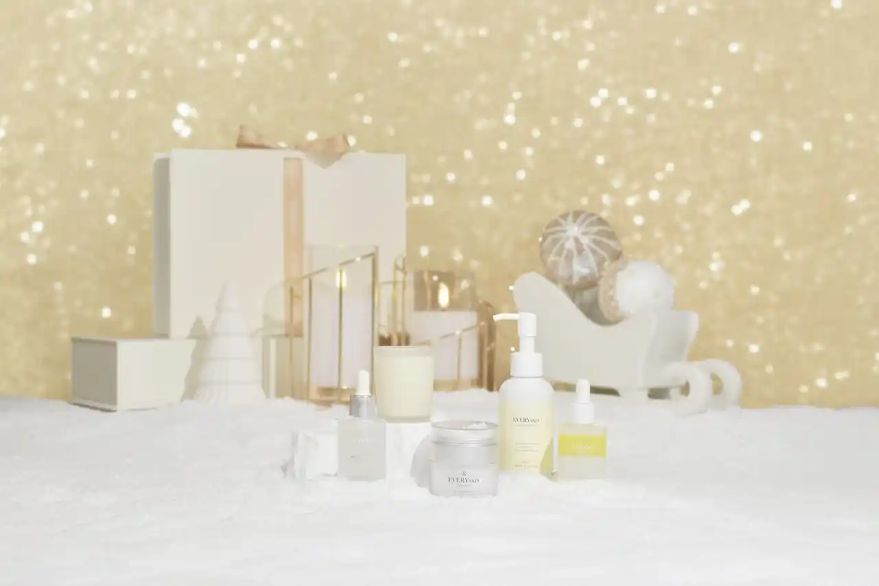 【EVERYSKIN Holiday Collection 2025】―心と肌に静けさを灯す、特別な季節のスキンケアを2025年11月21日(金)より限定発売