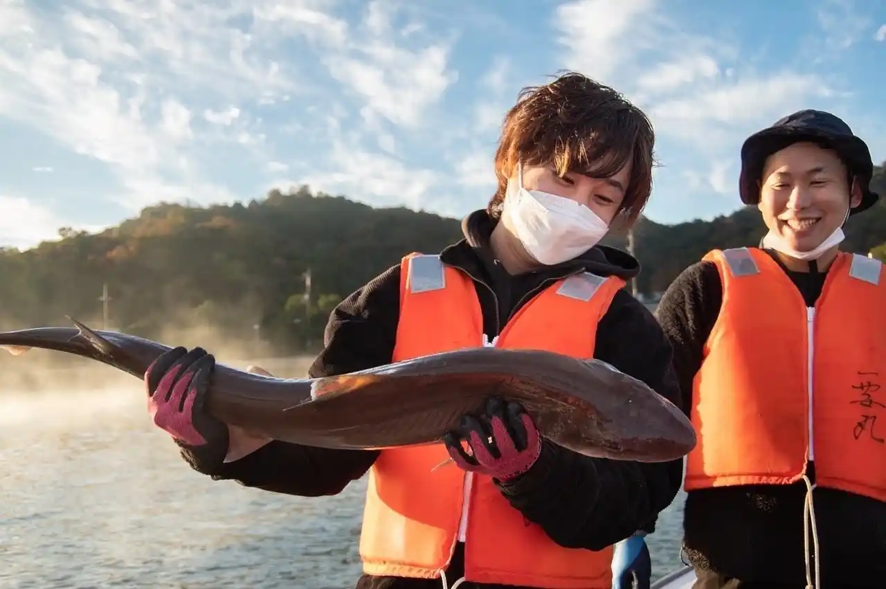 【株式会社京都丹後企画】 奇跡の海、宮津湾を丸ごと味わう~mizuya限定「漁師体験宿泊プラン」~