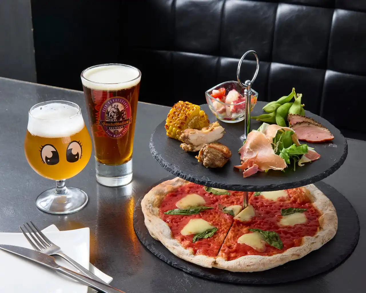【サンクトガーレン有限会社】 アフタヌーンティーのような “おつまみタワースタンド” と、クラフトビール21種飲み放題が楽しめる「夏のパーティープラン」。2025年7月22日～本厚木サンクトガーレンタップルームにて