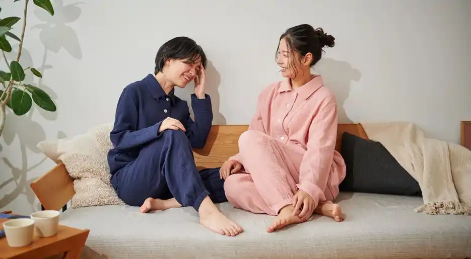 【P2C Studio株式会社】 【9/3発売】着目したのは「睡眠と体温の関係」 ウェルネスブランドmarinessより、小林麻利子監修、睡眠の質を整えるパジャマ『ネムリカパジャマ』が新登場！