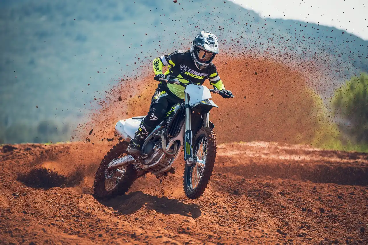 【トライアンフモーターサイクルズジャパン株式会社】 トライアンフから2026年モデル「新型TF 250-X」発表のお知らせ