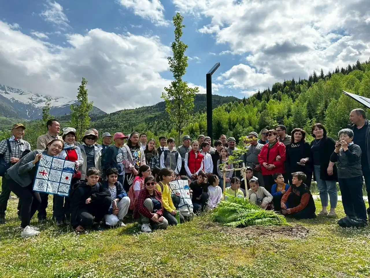 【JAC】 ジョージアで桜の植樹祭を開催