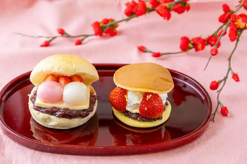 【熱海ばたーあん】苺や紅白団子をあんことバターにあしらった華やかな美味しさ　「紅白ばたーあんサンド」と「ばたーあんどら焼き【お正月いちご】」を限定発売！