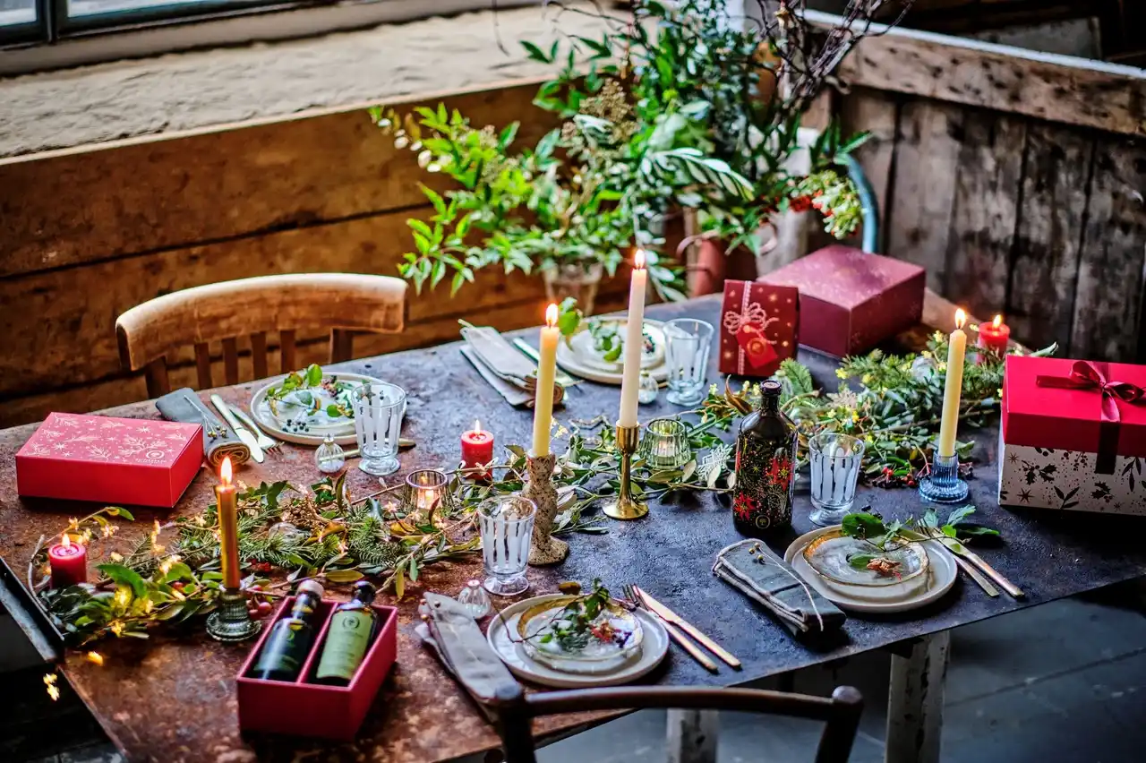 【株式会社イル・ド・フランス】 OLIVIERS&COがお届けする、聖夜の食卓を彩る特別な贈り物