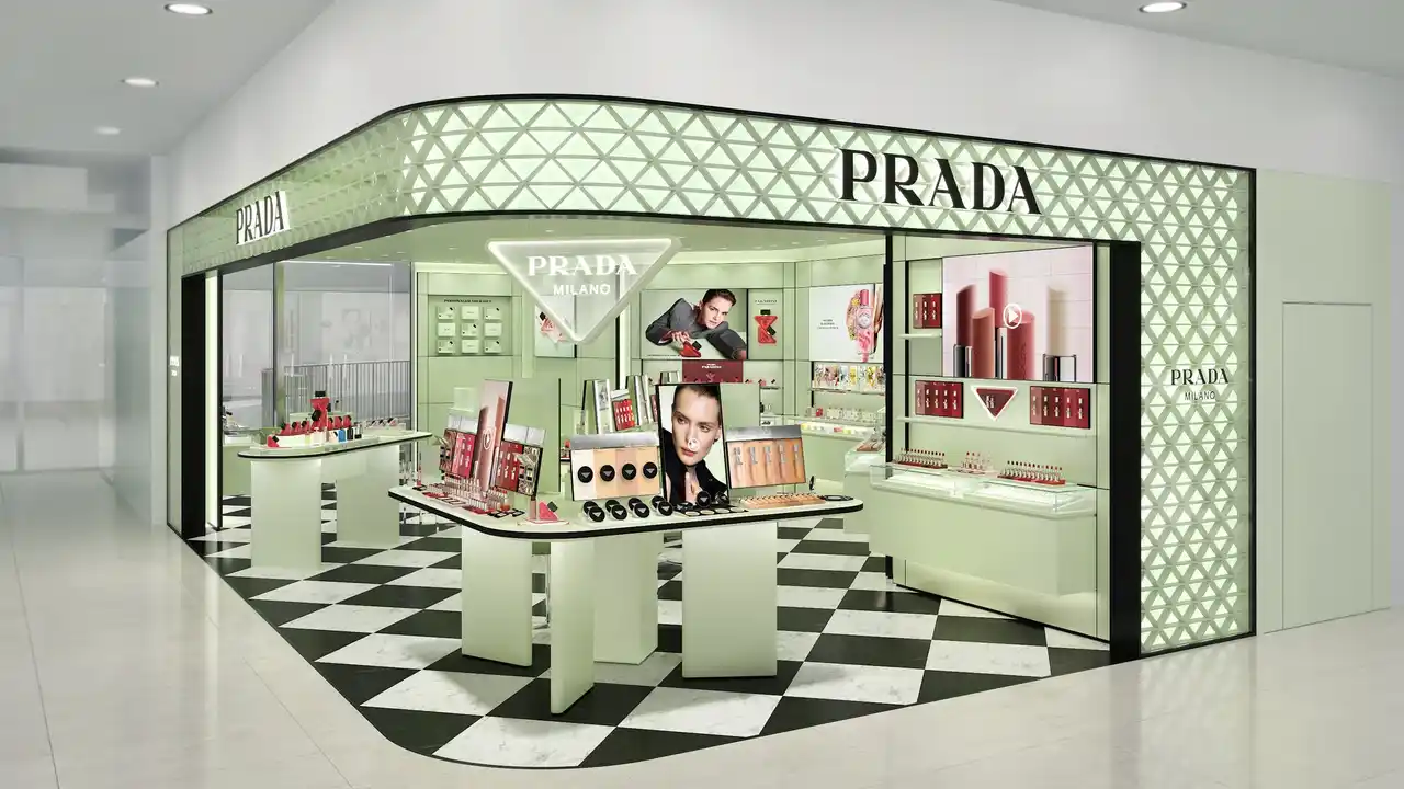 【プラダ ビューティ】 ＜プラダ ビューティ＞NEWoMan TAKANAWA（ニュウマン高輪）に 「プラダ ビューティ ストア」をオープン