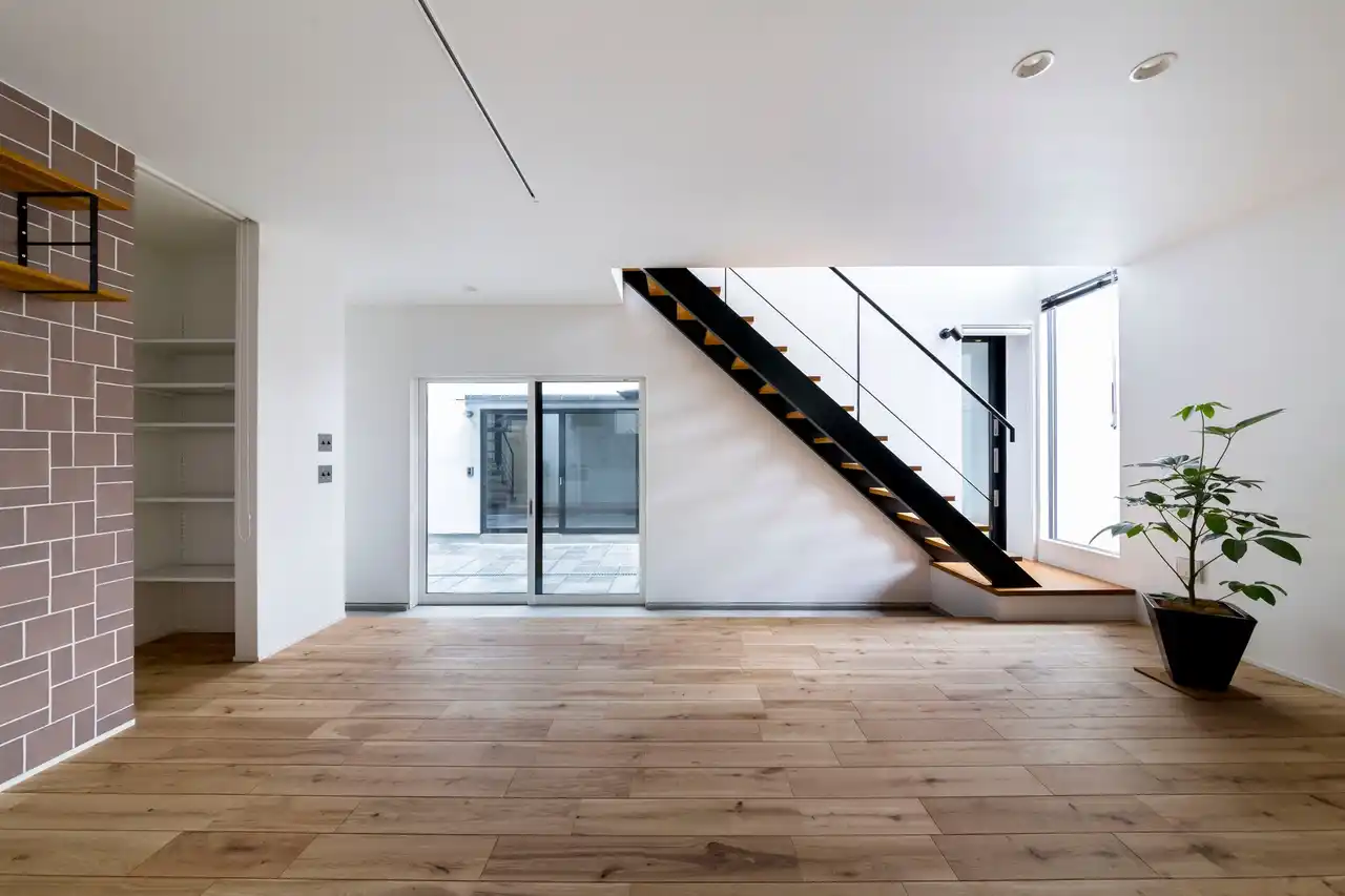 【株式会社Micks】 古き良き建物を蘇らせ、街に新しい息吹を。株式会社Micks、ヴィンテージマンション再生プロジェクト始動。