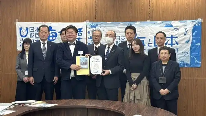 【ソーシャルアクションネットワーク】 海ノ民話アニメーション「大淵の怪」が完成！　アニメ監督が山形県南陽市 白岩孝夫市長を表敬訪問し「海ノ民話のまち」に認定 完成アニメーションをお披露目 地元の小学生を対象とした上映会を実施