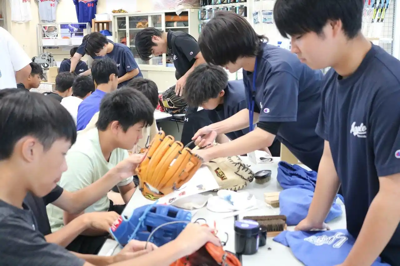 【ＮＳＧグループ】 【アップルスポーツカレッジ】台湾 U-15 野球チームが２年連続で来校　グラブメンテナンス授業と白熱の親善試合で「野球がつなぐ絆」を実感