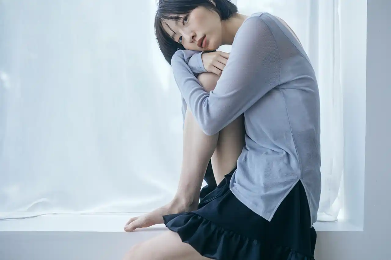 ECRU、新作ラウンジトップス発売。吸水ショーツ×ラウンジウェアで叶える"自分をいたわる贅沢なひととき"