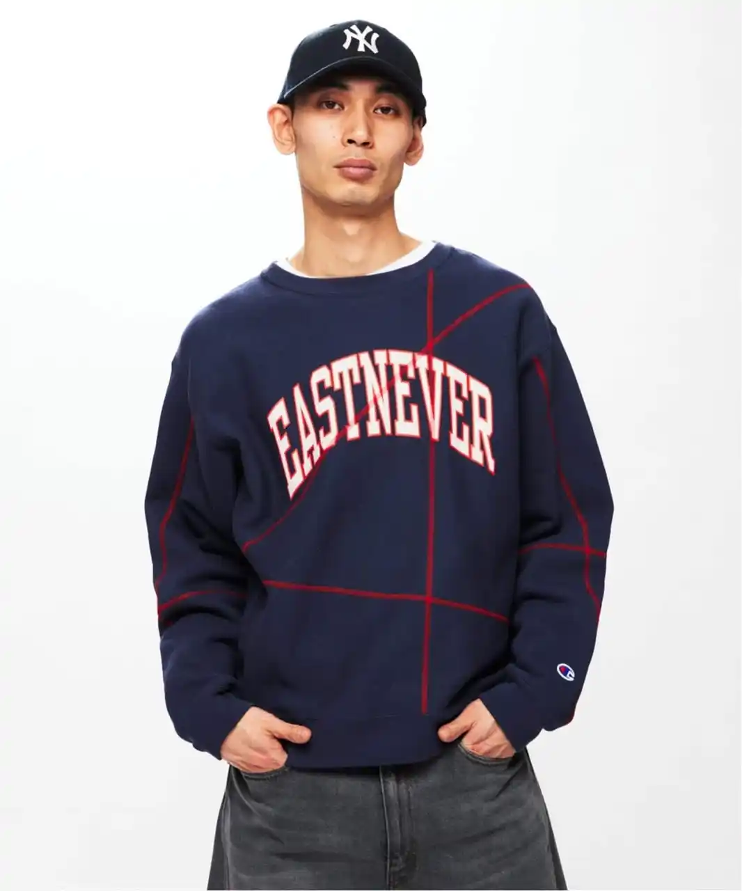 〈Champion for JOURNAL STANDARD）ステッチを走らせた新たなリバースウィーブを発売！