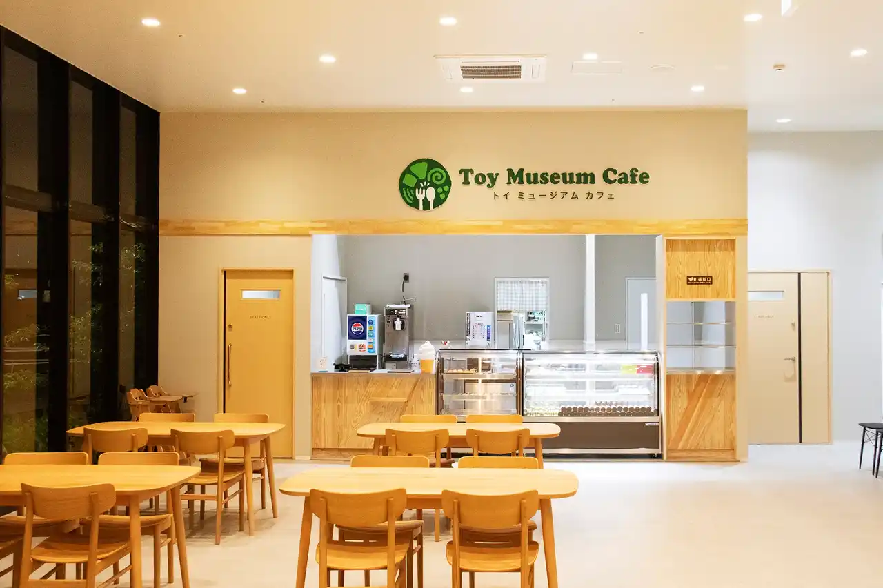 “保育園のごはん”がテーマのカフェが、イオンタウン吉川美南にオープン！子ども向けサービスも充実
