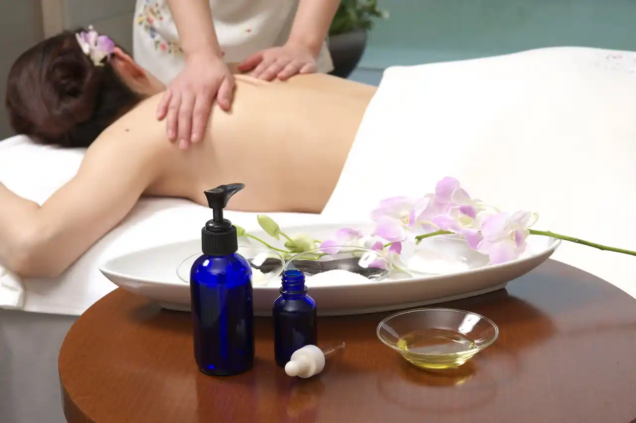 洞爺湖を望む極上スパ『ブルームスパ』で、心と身体を再起動。自然に導かれ、美しさが、静かに花ひらく『潤』冬のボディリニューアルトリートメントが登場