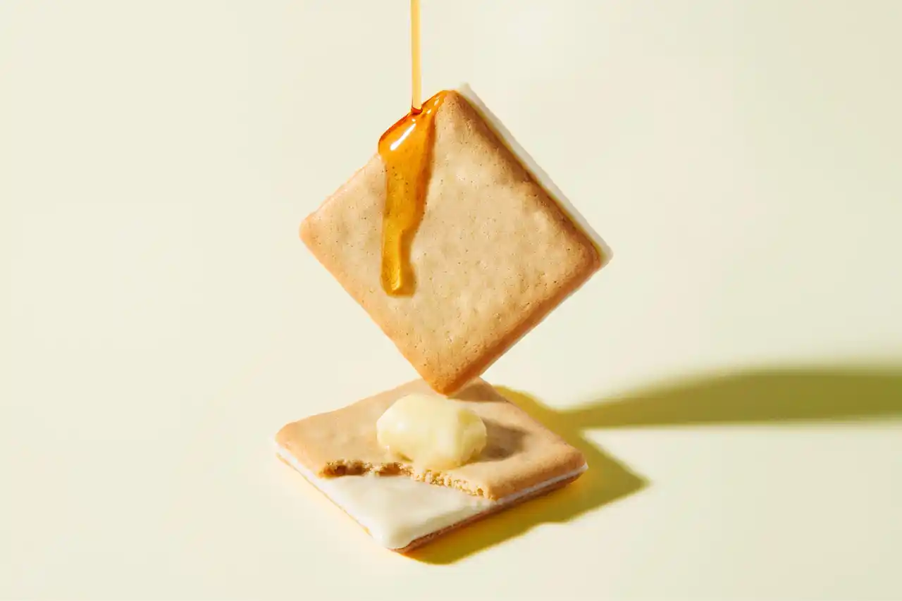 【株式会社シュクレイ】 【ザ・メープルマニア】の原点、「メープルバタークッキー」が、味・香り・食感すべてをアップデートして新登場。