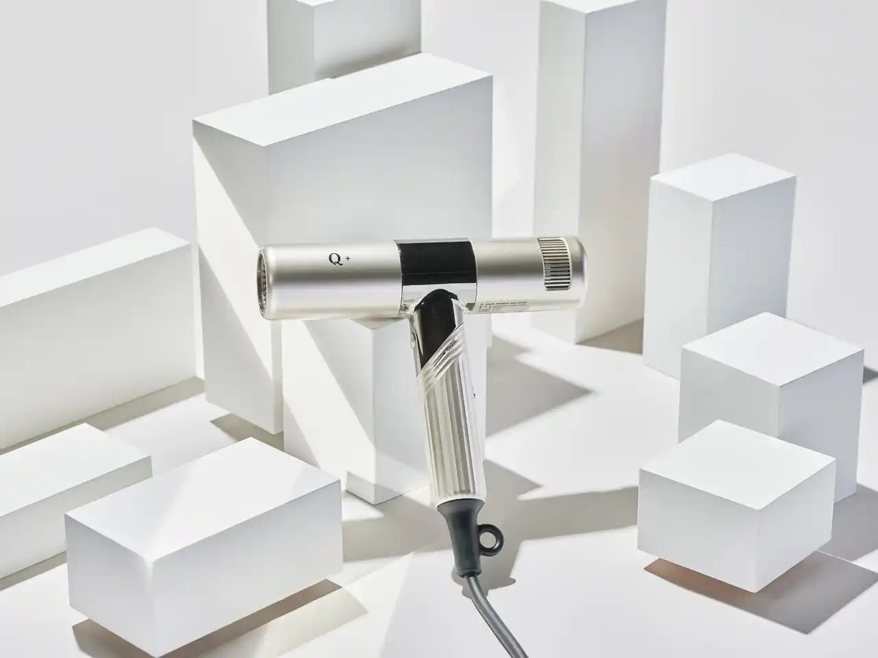 【新発売】速乾も、ツヤも、頭皮ケアも！美容好き開発者が2年かけて実現した“わがままを叶える”ご褒美ドライヤーが新登場。