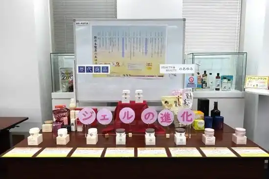 【新日本製薬 株式会社】 お客さまのお声に向き合い、学びを改善につなげる社内展示会「気づき展」を開催しました