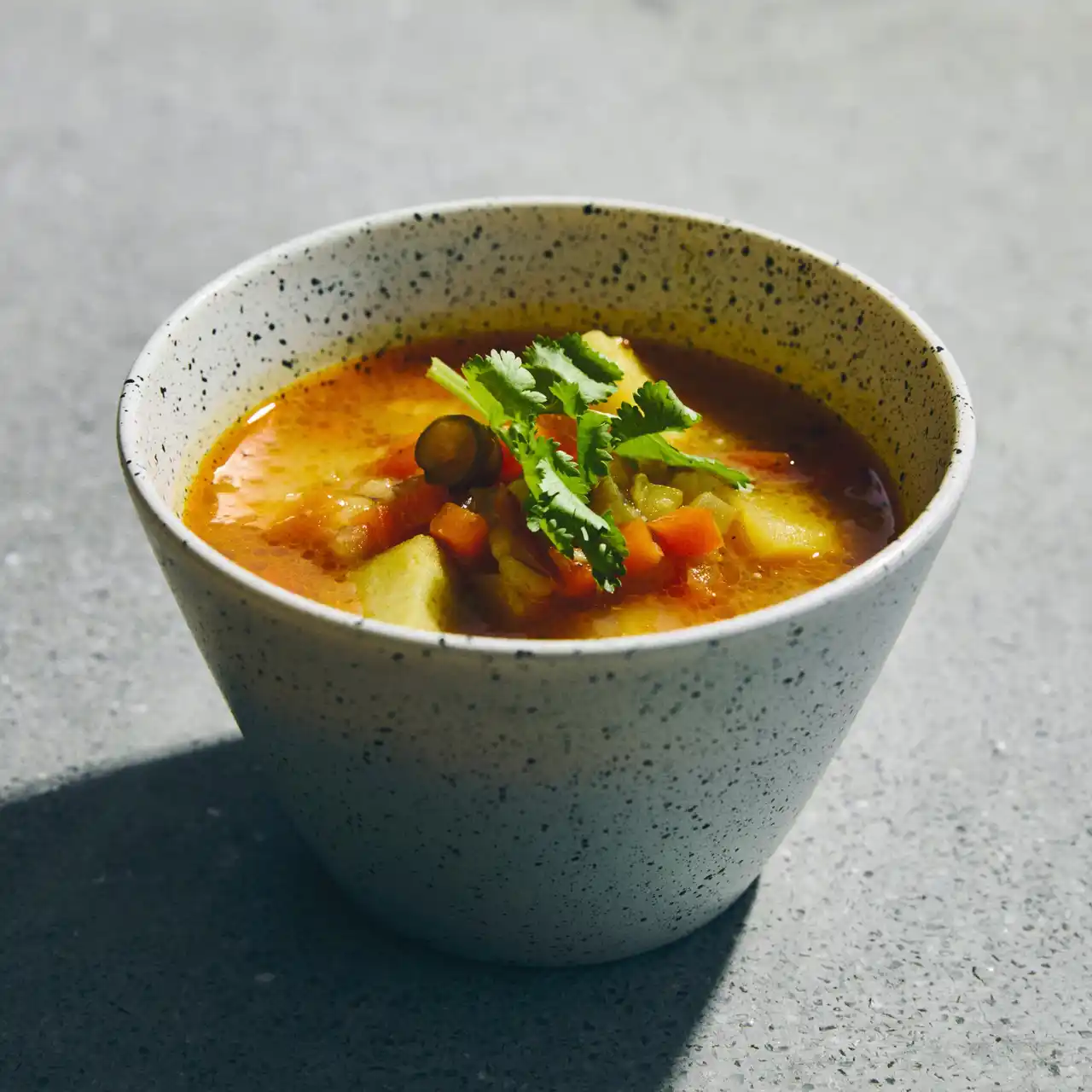 【株式会社ウカ】 ukafeからオールシーズン楽しめるアーユルヴェーダスープが12月8日登場！