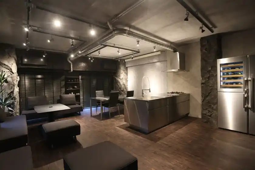 天井コンクリート打放し