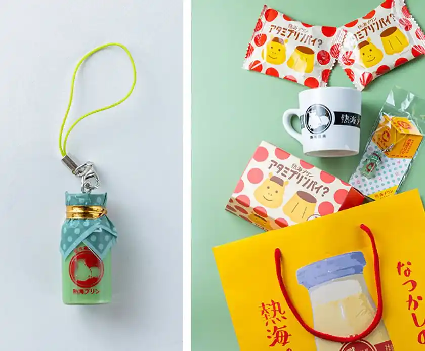 左：3店舗達成でもらえる抹茶ストラップ、右：6店舗達成でもらえる豪華商品