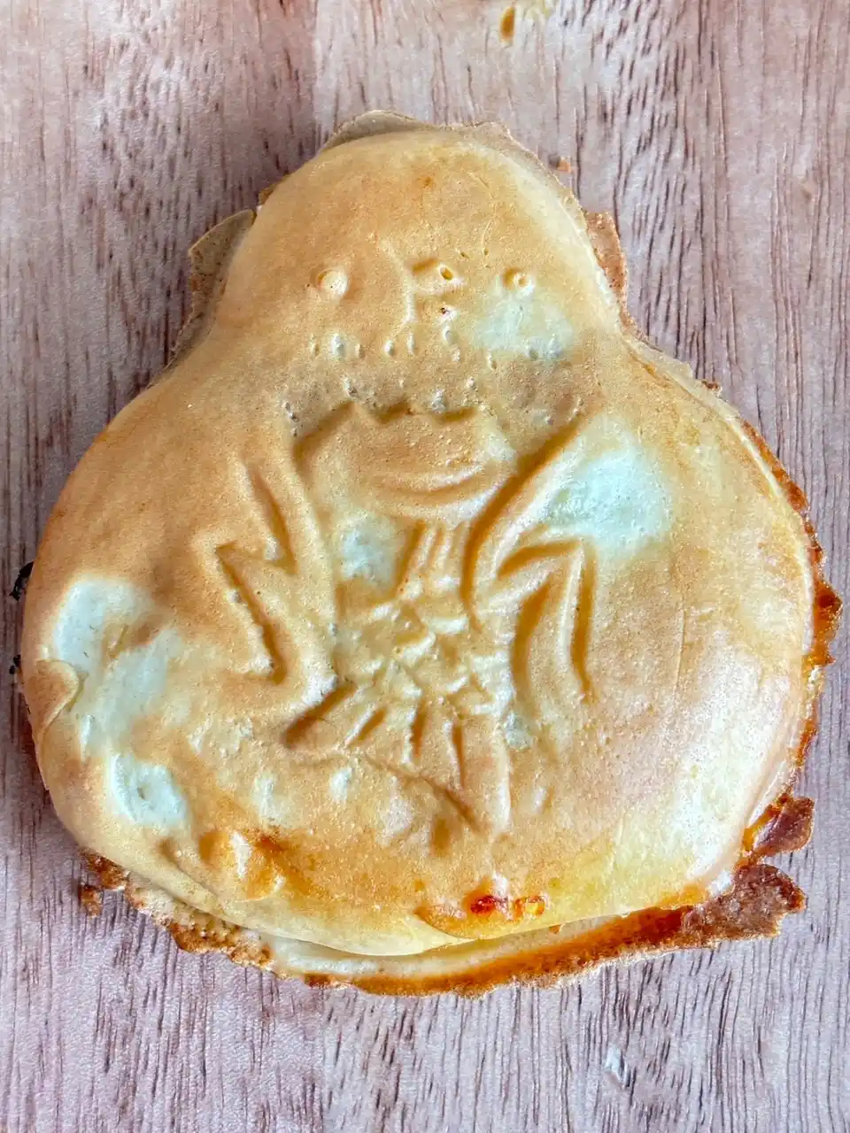 『米粉たい焼き　えなが屋』がシマエナガの形をした【えなが焼き】を始めました！