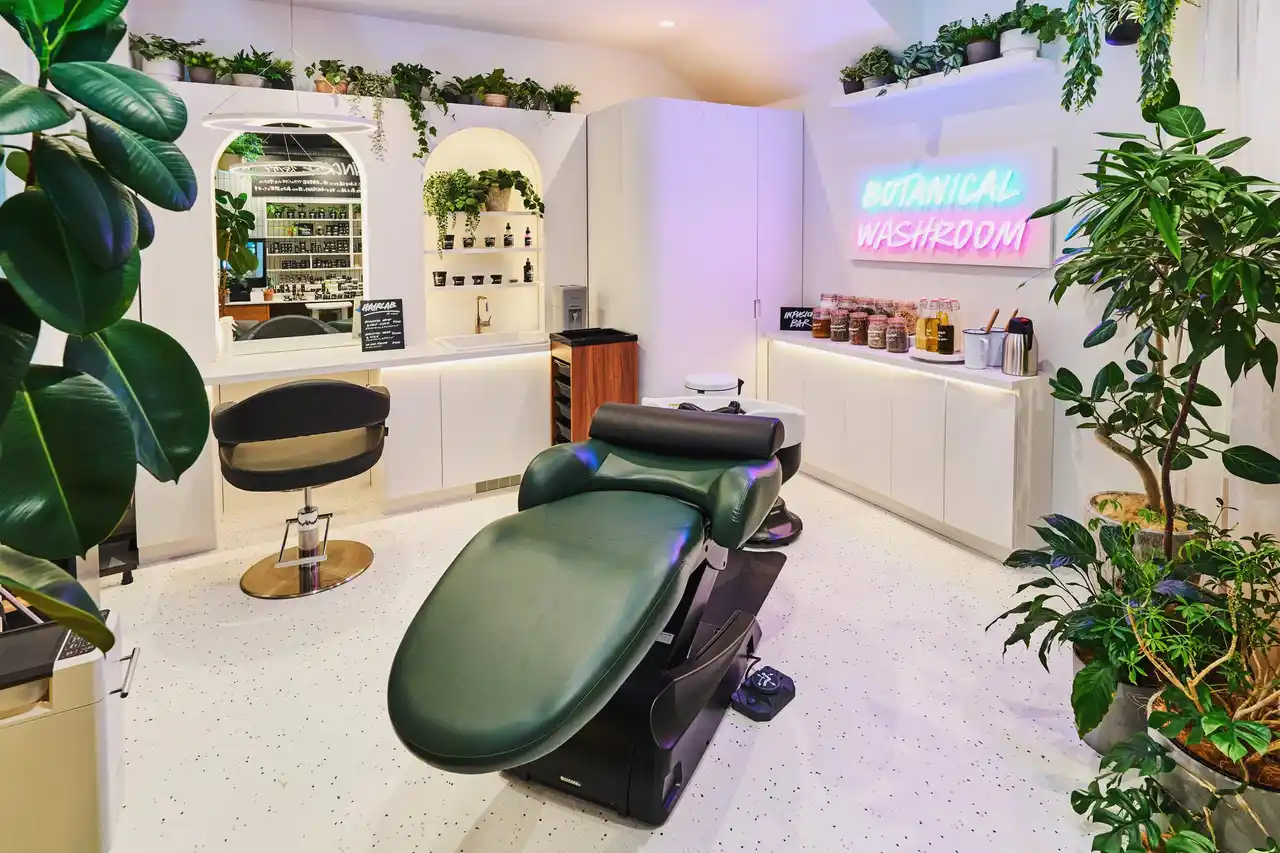 【LUSHリリース】ラッシュ独自のヘアサロンコンセプト「Lush HairLab」日本初上陸！ 9月20日（土）から髪と頭皮のスパ「ボタニカルウォッシュルーム」開始