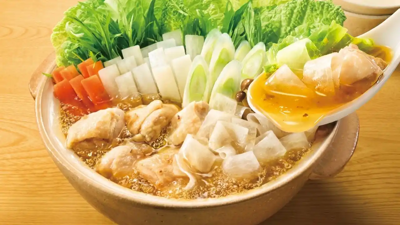 罪悪感ゼロで満腹！“野菜1kg”でこころもからだも整う鍋『菜の匠 菜のだし鍋用スープ』新発売