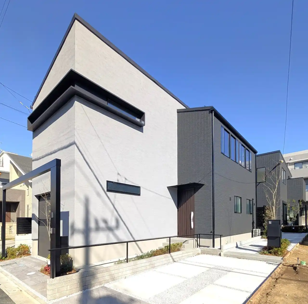 【近藤建設株式会社】 ◇完成見学会開催◇東日本エリア初の挑戦　～優れた耐震性能を備えたCLTハイブリット構法による分譲住宅【ロマンティア浦和領家】～