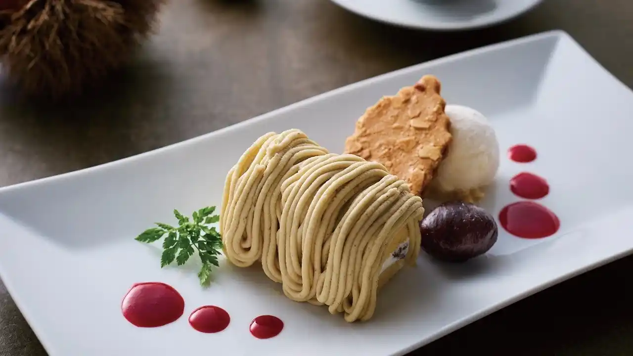 【モロゾフ株式会社】 秋を味わう贅沢なモンブランスイーツが登場