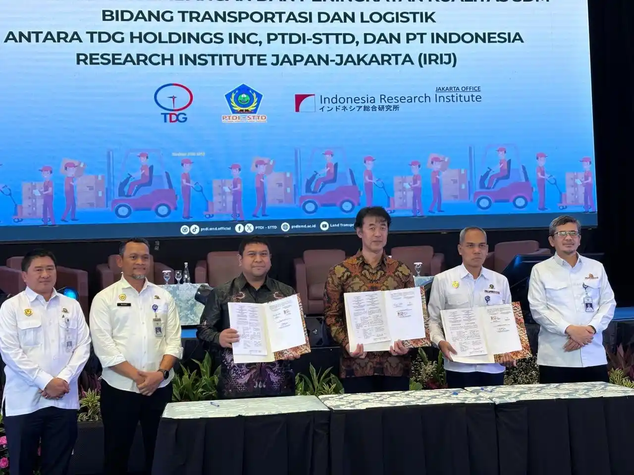 【物流2024年問題への新解】インドネシア総研・TDG・PTDI-STTDが3社間MoUを締結。インドネシア政府系教育機関と連携し、即戦力となる物流・倉庫人材を組織的に育成へ