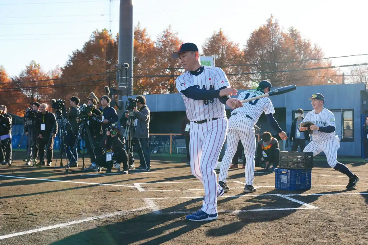 【NIPPON EXPRESSホールディングス株式会社】 「ＮＸグループ×侍ジャパン 野球教室」を開催