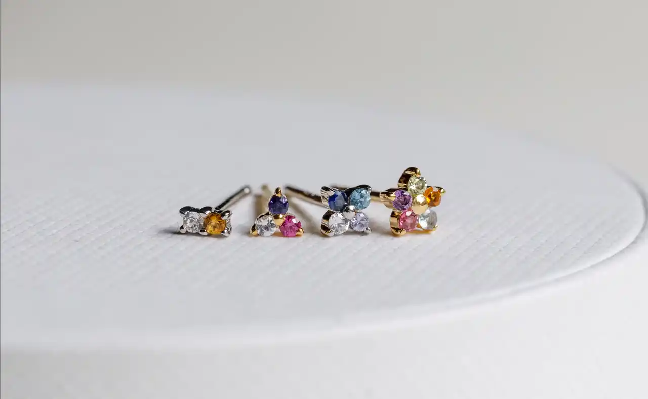 【新商品】家族の想いを耳元に。誕生石で彩る「ファミリーピアス」がデビュー