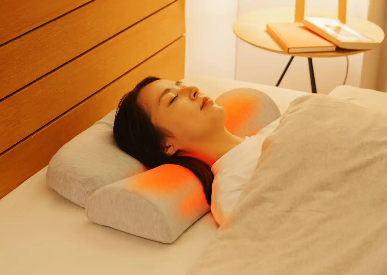 【CALQS】首と肩のコリや疲れをケアし、癒されながら眠る「首と肩がホッとする枕」シリーズ累計販売数15万個を突破！