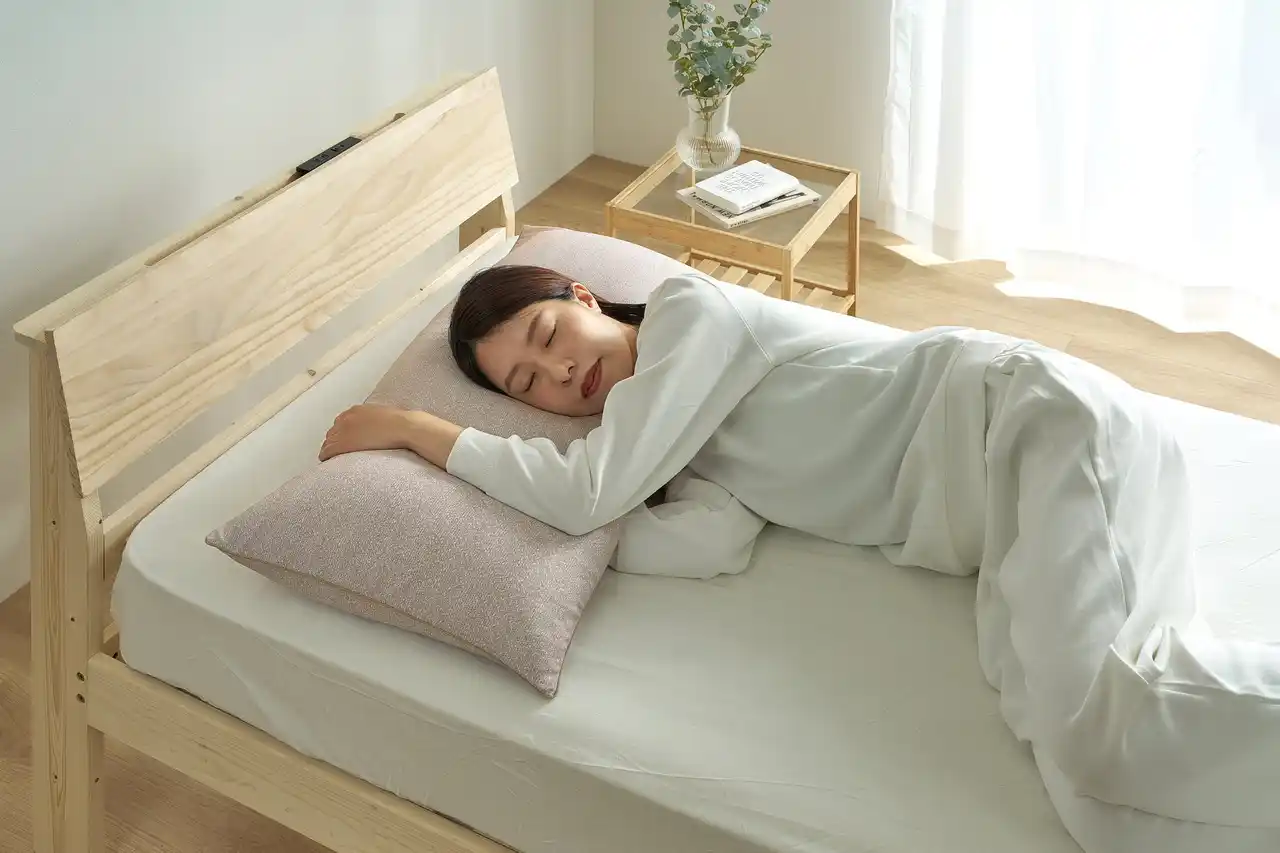 【萩原株式会社】 Softillシリーズから新しいまくらモデルが登場！累計4.1万個突破の実績で「ひとをダメにしない」心地よさを実現