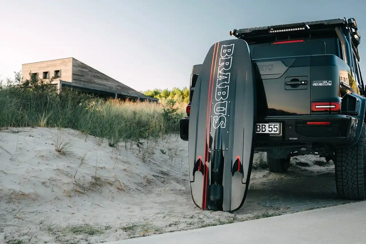世界限定77台『BRABUS x awake Limited EditionShadow Explore Jetboard “One of 77”』を予約販売開始