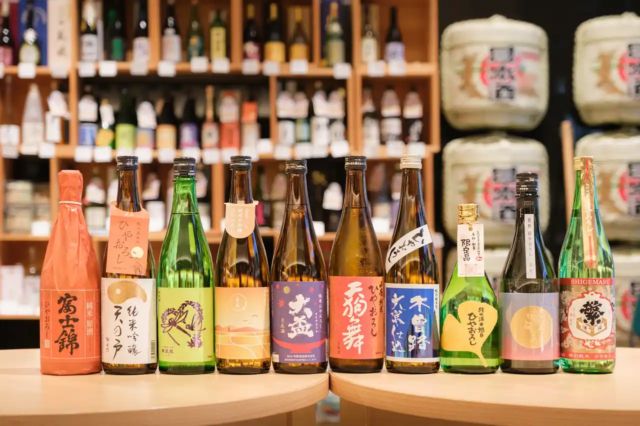 【日本酒造組合中央会】 今年も秋に楽しむ日本酒『ひやおろし』の季節到来！～秋の訪れを感じる香り深くなめらかな喉越し～『日本の酒情報館』セレクトの今が旬な日本酒をお楽しみください