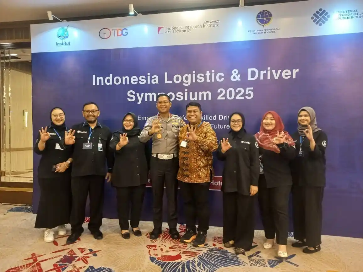 インドネシア総研、日イ産官学連携による「国際物流シンポジウム」開催を支援。 “プロフェッショナル・ドライバー”育成モデルを提唱し、両国の物流人材基盤の構築へ